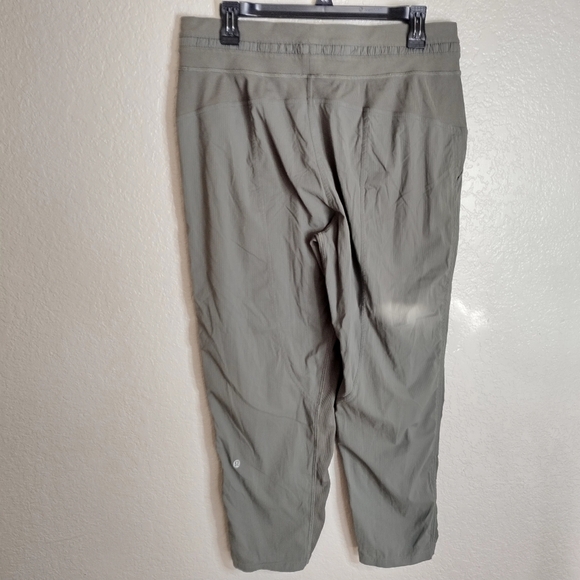 Lululemon Dance Studio Crop  25" Grey Sage Sz 10 - Picture 6 of 8